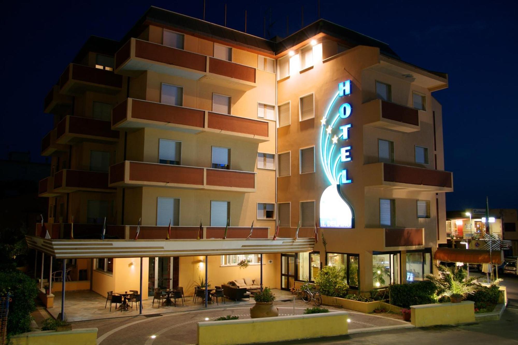 Hotel Il Delfino San Vincenzo Eksteriør billede